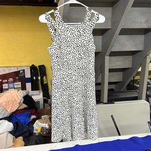 iZ Byer / Polk a dot dress / slip on no zipper / medium Jr
